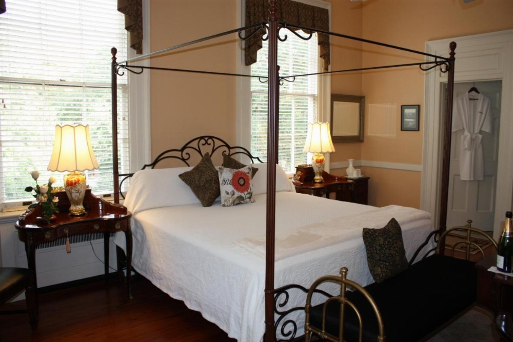 Room image 5